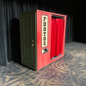 AML-02 Reversible Photo booth/Confessional