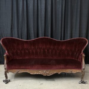 Red velvet couch     GFP-21