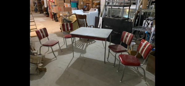 Retro Diner Table and Chairs set